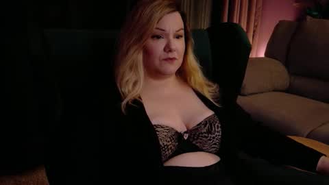 SADE online show from February 12, 10:16 pm