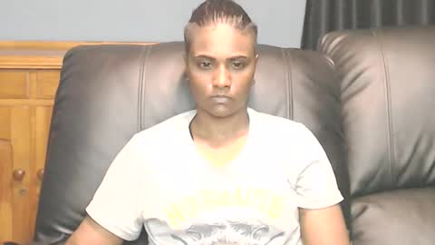 Snapshot of dominate_stud chatting on January 12, 11:21 pm dominate_stud online show from January 12, 11:21 pm