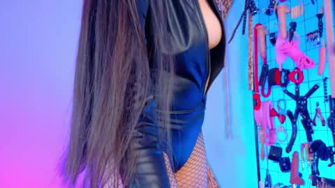 Afrodita and Chanel online show from September 22, 11:34 am