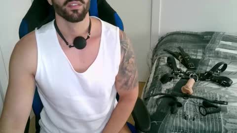 DominatedTitan online show from October 12, 9:30 am