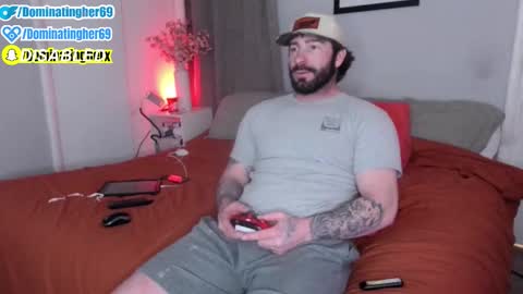 Snapshot of dominatingher69 chatting on February 10, 2:15 am dominatingher69 online show from February 10, 2:15 am