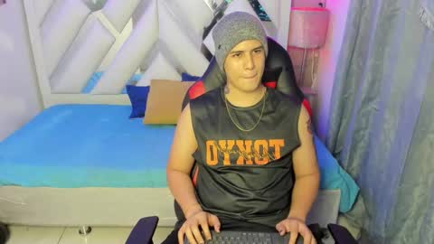 DOMI online show from March 5, 4:19 am