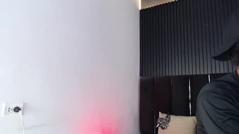 Dominic online show from October 22, 9:36 pm