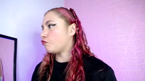 Snapshot of dominic_queen chatting on January 7, 7:16 pm online show from January 7, 7:16 pm