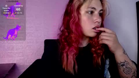 Snapshot of dominic_queen chatting on February 9, 11:47 am online show from February 9, 11:47 am