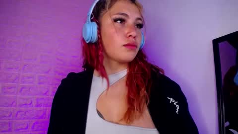 Snapshot of dominic_queen chatting on February 14, 11:40 am online show from February 14, 11:40 am