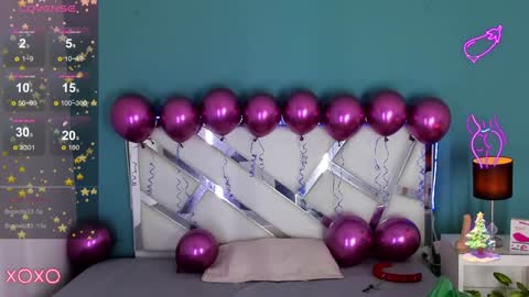 Dominic online show from December 22, 4:59 pm