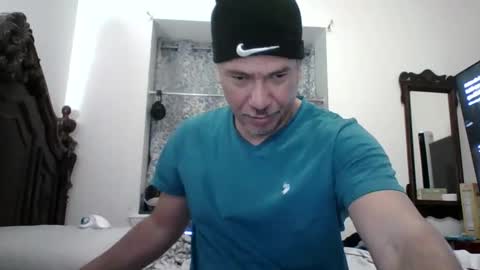 luis online show from January 14, 3:23 am