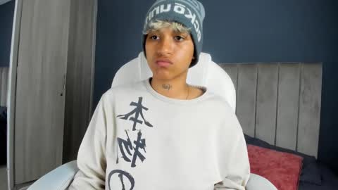 Snapshot of dominick_joness chatting on January 5, 12:53 pm Dominick online show from January 5, 12:53 pm