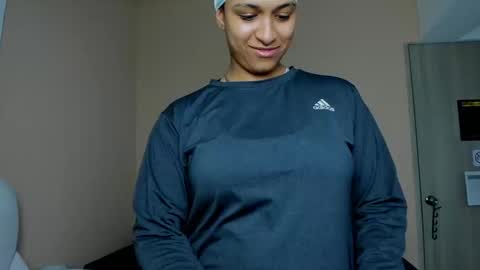 Snapshot of dominick_joness chatting on September 13, 4:34 am Dominick online show from September 13, 4:34 am