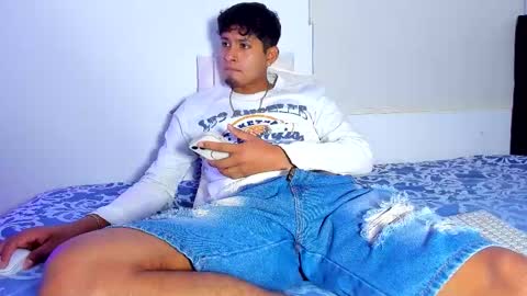 Snapshot of dominick_king chatting on December 1, 1:43 am Dominic online show from December 1, 1:43 am