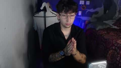 dominus_kane online show from December 1, 2:27 am