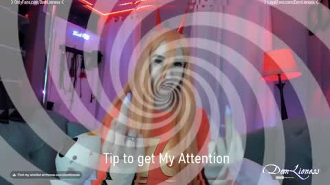 Snapshot of domlioness chatting on January 25, 5:07 am DomLioness online show from January 25, 5:07 am