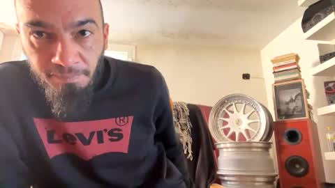 domnu_ozfutura online show from February 3, 10:14 am