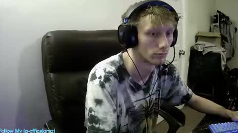 Snapshot of domohead0 chatting on July 18, 12:37 am dom online show from July 18, 12:37 am