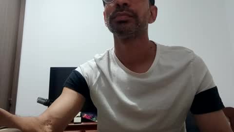 don__chi online show from December 8, 4:35 am