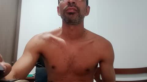 don__chi online show from December 15, 5:23 am