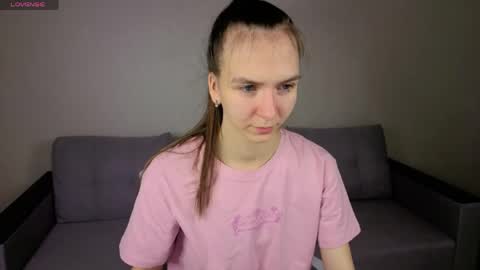 Donna Le online show from April 13, 1:44 am