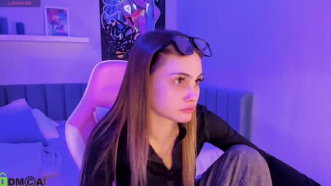 donna potterr online show from December 14, 1:38 pm