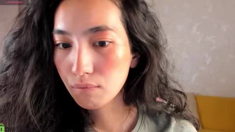 Aura online show from December 15, 3:44 am