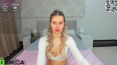 Snapshot of donnaaa_evans chatting on February 7, 12:14 am Donna On GMT2 Mon-Fri 3-9 AM online show from February 7, 12:14 am