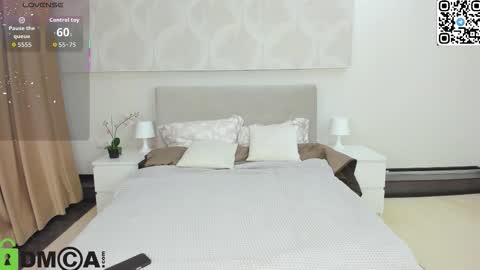 Snapshot of donnaaa_evans chatting on February 11, 12:26 am Donna On GMT2 Mon-Fri 3-9 AM online show from February 11, 12:26 am