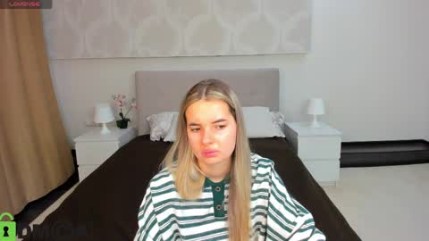 Donna On GMT2 Mon-Fri 3-9 AM online show from April 2, 11:57 pm