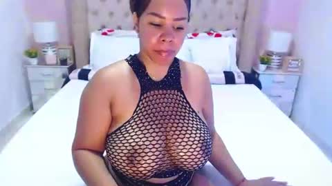 Donna online show from June 21, 4:42 pm
