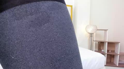 Paula DiazGMT-5 0730 - 1400 online show from November 21, 12:04 pm