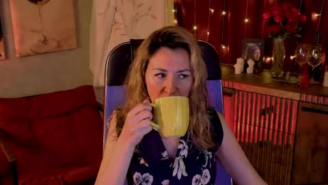 Donna online show from April 13, 7:08 pm