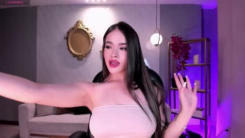  Donna Stonne  online show from October 24, 4:09 am