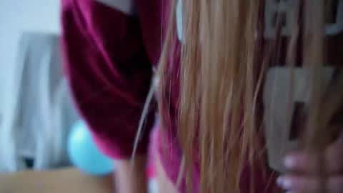 Donatella online show from February 13, 1:18 pm