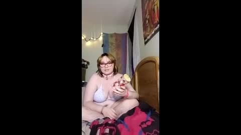 Snapshot of donthefox chatting on April 12, 1:21 am donthefox online show from April 12, 1:21 am