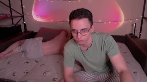 EliotKenny online show from February 28, 6:09 pm