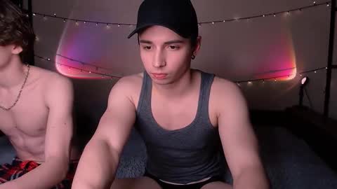 EliotKenny online show from December 5, 7:32 pm