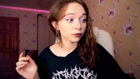 Snapshot of dontoke_ chatting on January 19, 1:55 pm Nicole online show from January 19, 1:55 pm