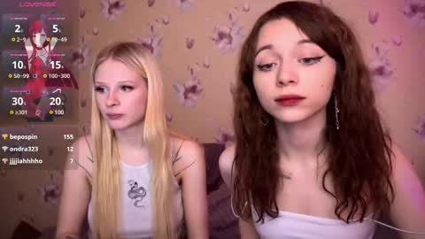 Snapshot of dontoke_ chatting on February 21, 3:43 pm Nicole online show from February 21, 3:43 pm