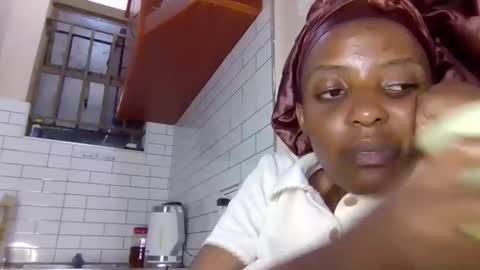 dora05191 online show from October 13, 9:37 pm