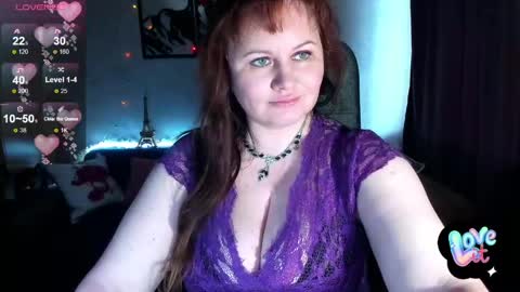 Snapshot of doraross chatting on April 22, 10:06 am Dora online show from April 22, 10:06 am