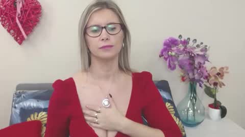 Snapshot of doreenkiss chatting on January 21, 10:19 am DoreenSexy online show from January 21, 10:19 am