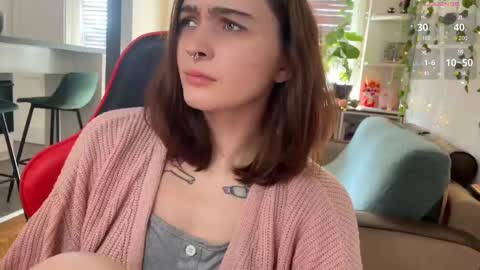 Alice online show from February 25, 10:15 am