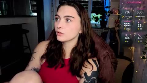 Alice online show from October 5, 9:07 am