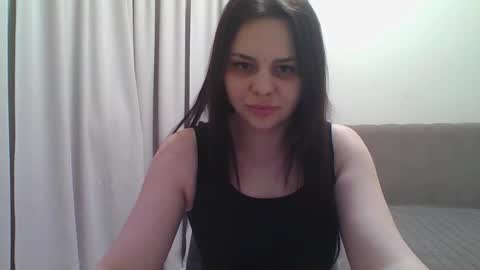 Snapshot of dori_cutie chatting on February 19, 6:04 pm dori_cutie online show from February 19, 6:04 pm