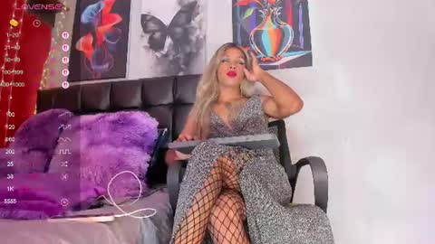 Nicolle online show from July 28, 6:42 pm