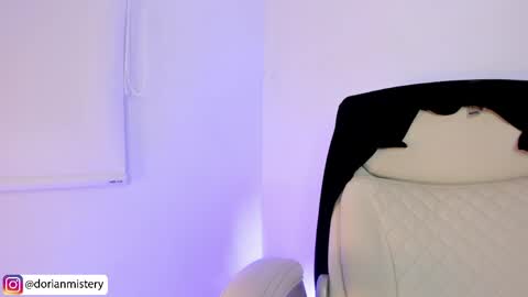 dorian_mystery online show from April 14, 1:00 am