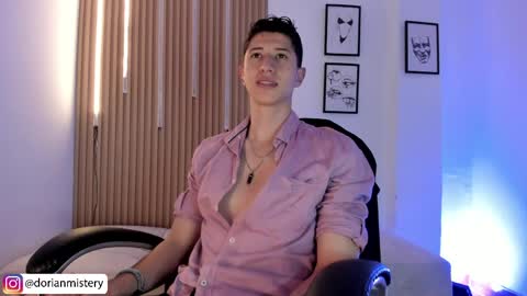 dorian_mystery online show from May 22, 2:33 pm