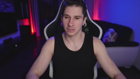 Dorian Reyes online show from April 2, 9:23 pm