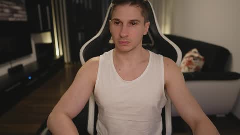 Dorian Reyes online show from April 22, 11:39 pm