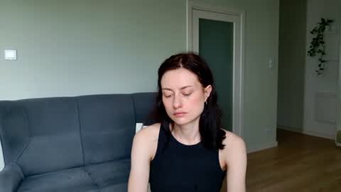 dormineaa online show from June 30, 4:46 am