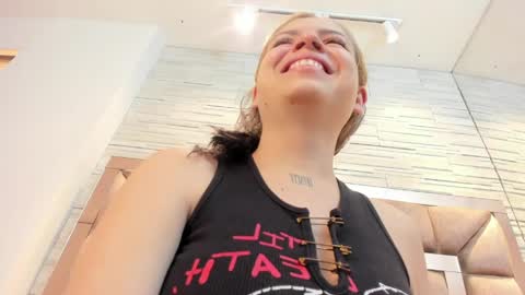  DOROTHY online show from April 10, 5:23 am